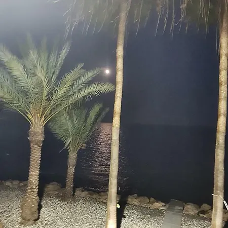 Beach Semesterbostad
